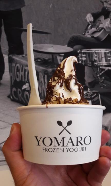 Yomaro Frozen Yogurt